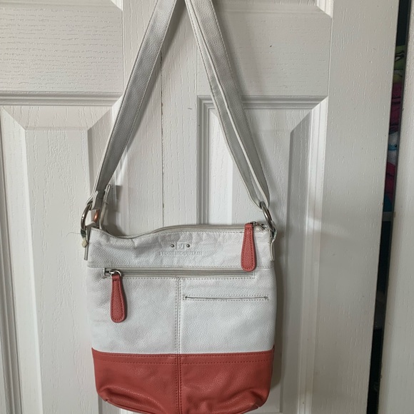 Stone Mountain Leather Bag - Picture 2 of 4